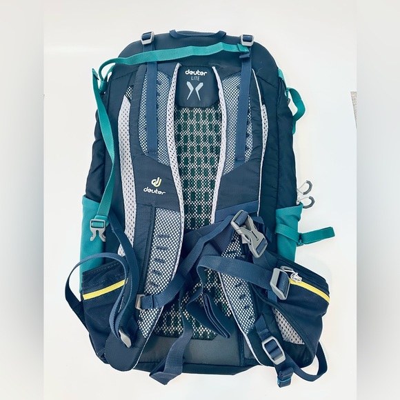 Speed Lite Backpack - Black and Green - Picture 2 of 2